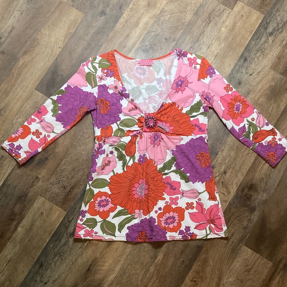 Vibrant 2000s style Top